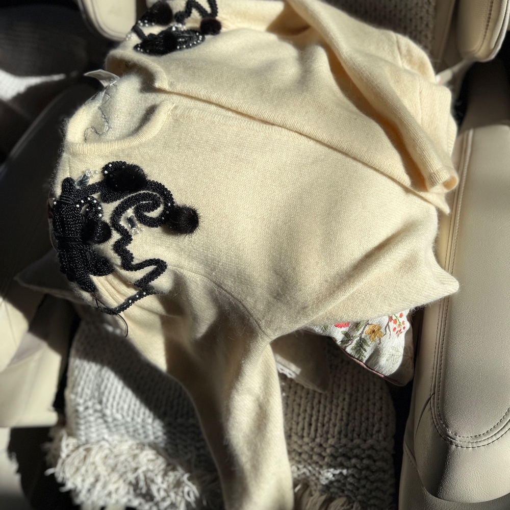 Magnolia Angora wool sweater - Picture 5 of 13